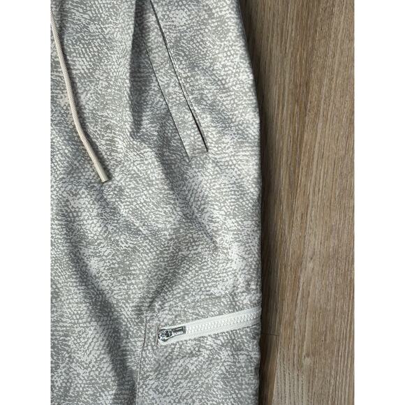 Athleta Venture‎ Printed Pant Size 6P - Picture 4 of 12